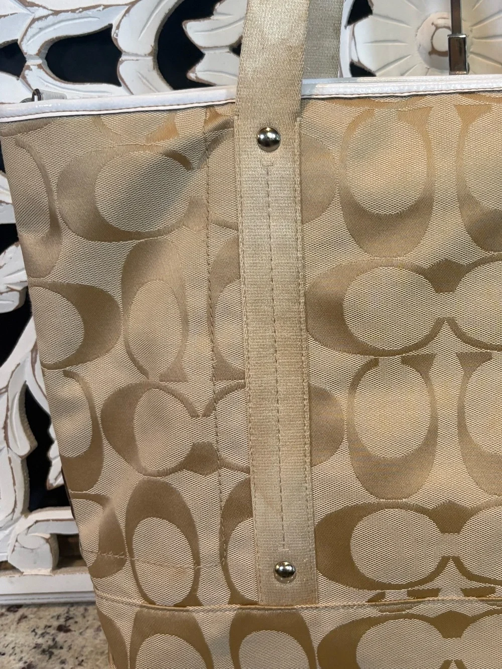 Coach Daisy F16554 Tan & White Signature Canvas Tote